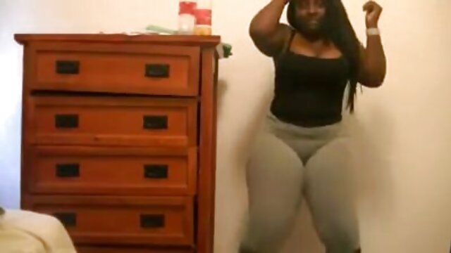 Stripper nua lambe o pescoço como uma pila xvídeos gostosas brasileiras